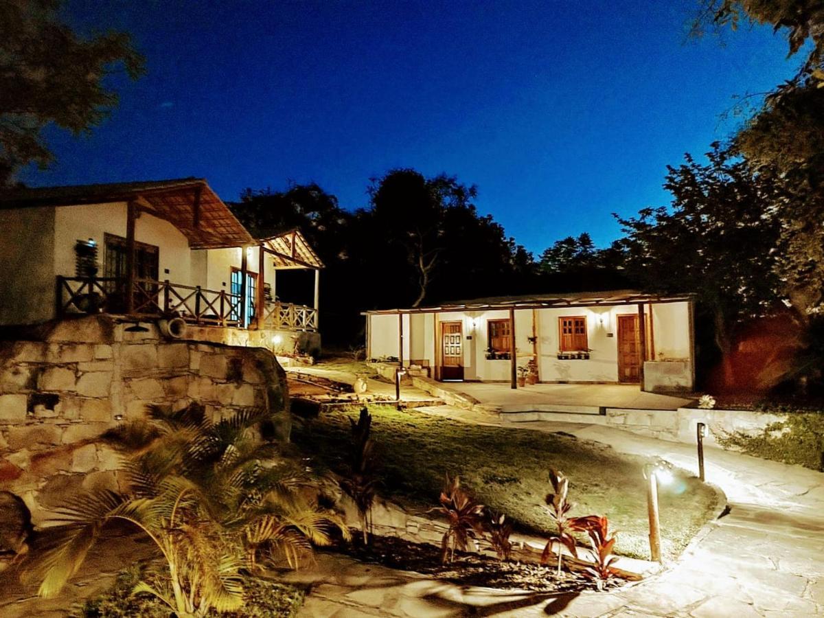Chalés e Suítes Campos de São João Palmeiras  Exterior foto